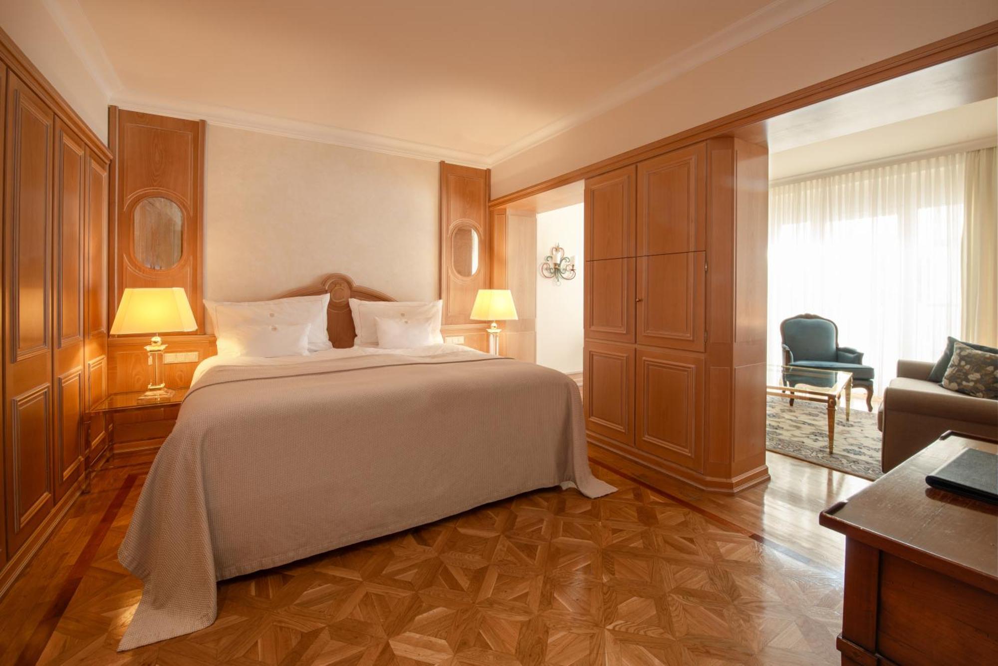 Superior Junior Suite