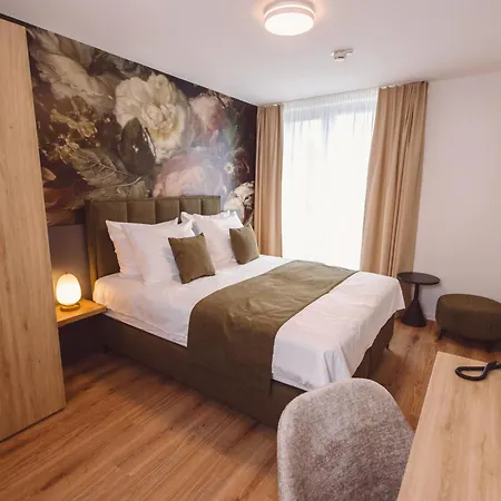 Hotel Am Rathaus-3
